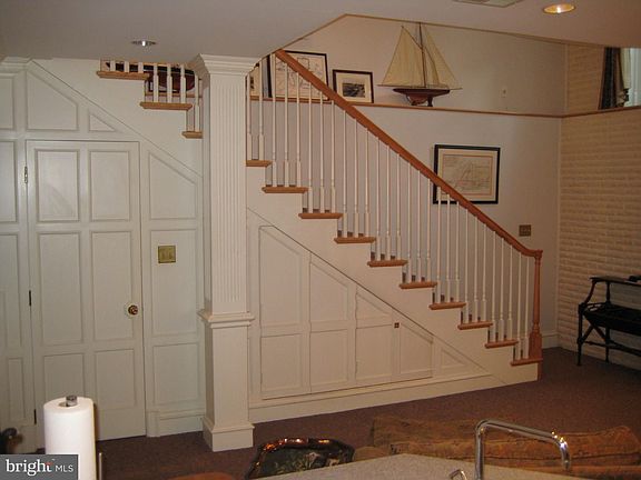 5th image of 310 Prince St APT 1