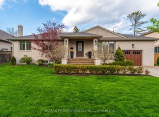 1326 Stanbury Rd, Oakville, ON L6L 2J4