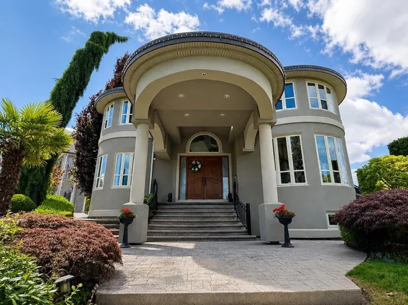8579 171st St, Surrey, BC V4N 5J1