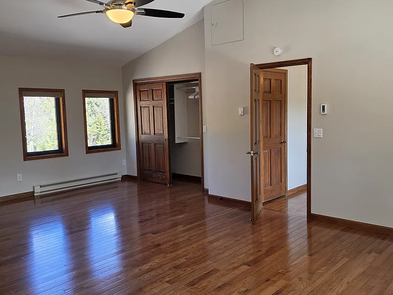 697 Northwestern Pl — Photo 29