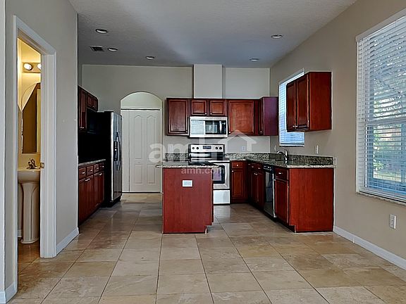 3rd image of 15534 Lake Bella Vista Dr
