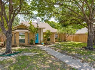 5828 Logancraft Dr, Dallas, TX 75227