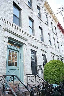 Sold by Betancourt & Associates Realty LLC | media 1