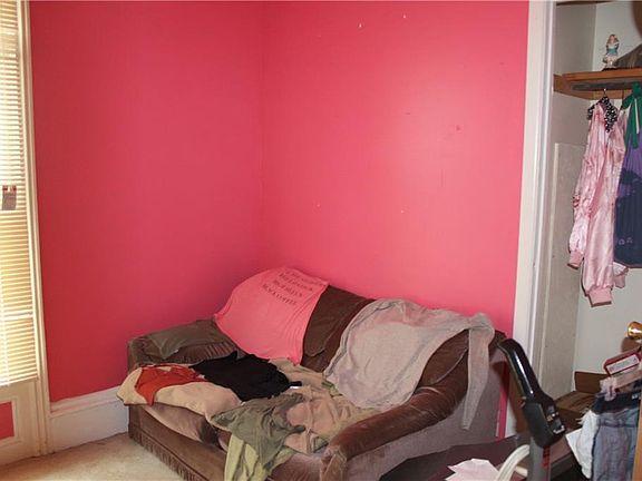 5th image of 85 Holley St