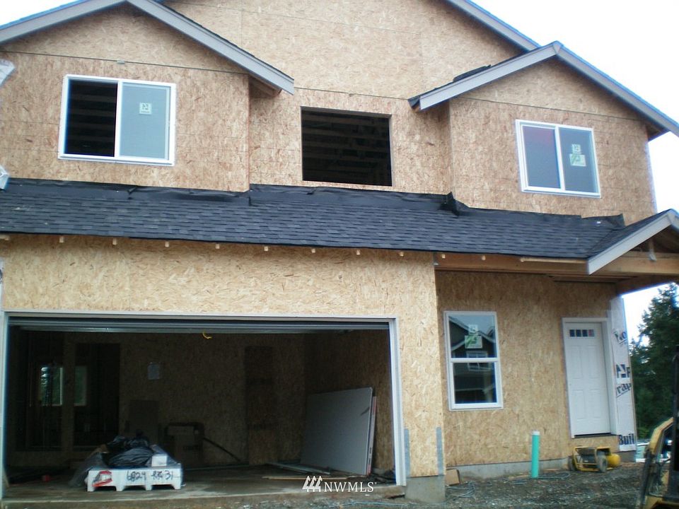 1st image of 4005 203 rd Court E