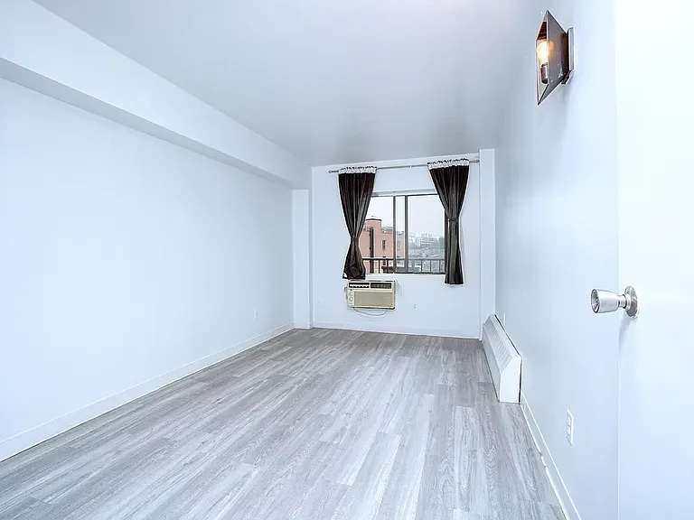 135 Division St #8C — Photo 9