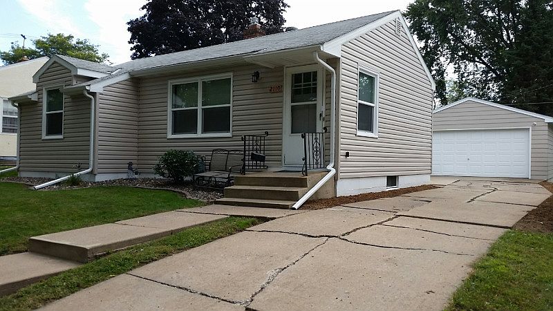 1st image of 2110 Fremont Ave