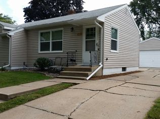 2110 Fremont Ave, Saint Paul, MN 55119