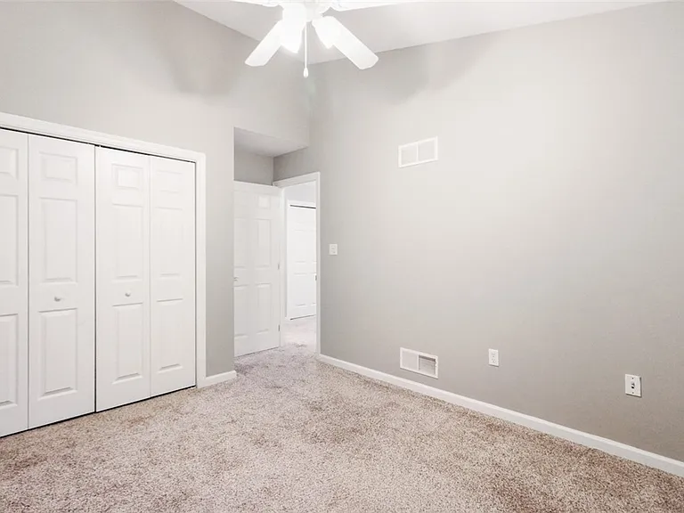 10550 Cherry Grove Ct — Photo 12
