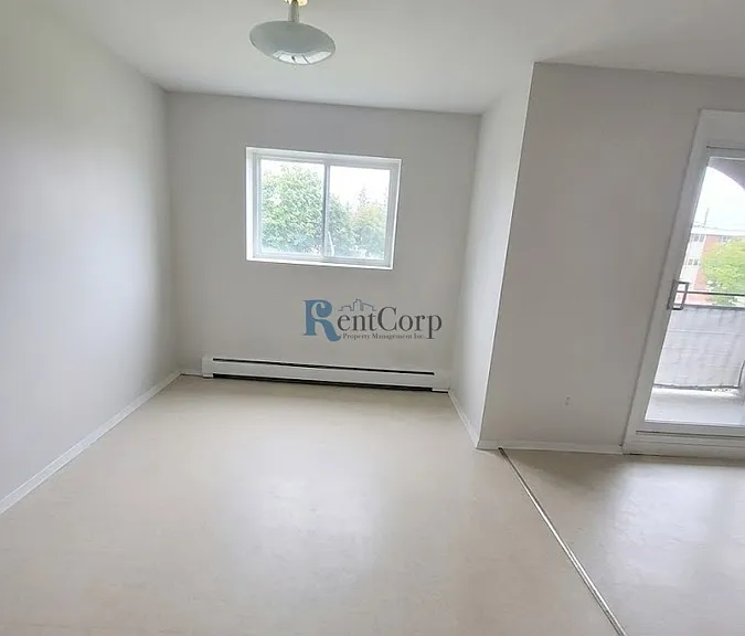 627 Silverbirch Rd #10 — Photo 5