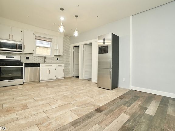 4th image of 58 Sidney St