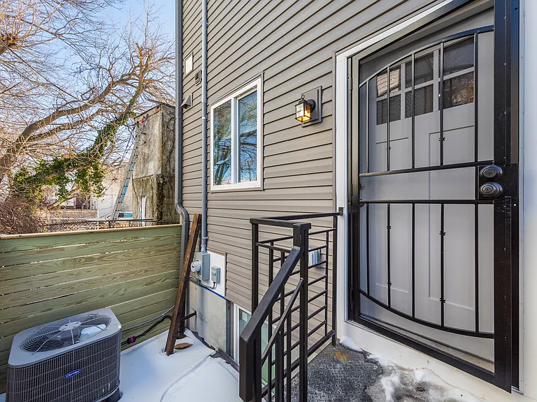 2635 W Sterner St — Photo 25