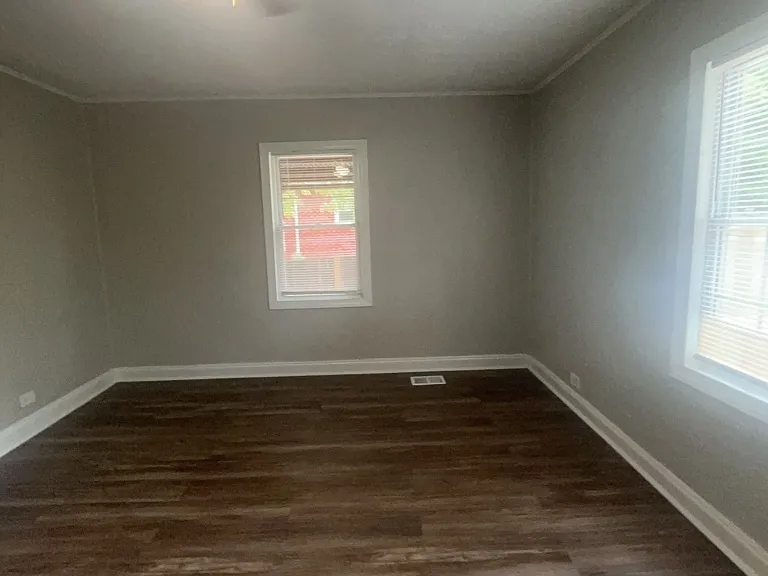 2381 Bruce St — Photo 17