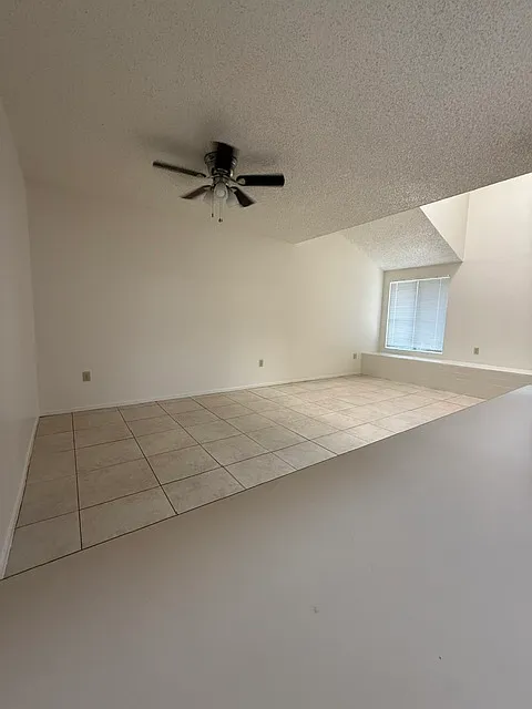 2408 Gosford Rd — Photo 4