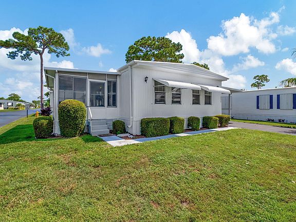 3rd image of 8006 Esperanza Bay