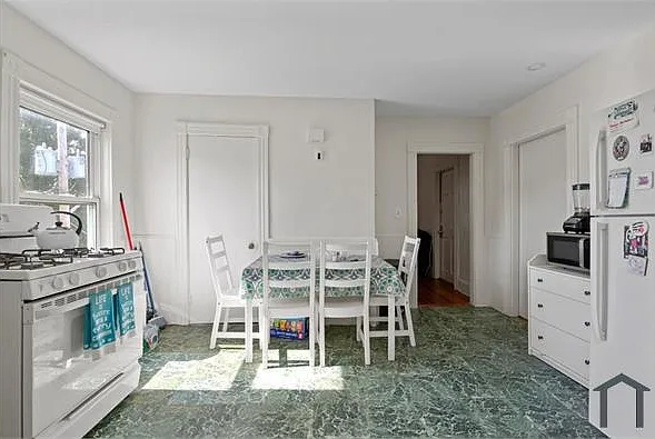 78 Collins St #3 — Photo 10