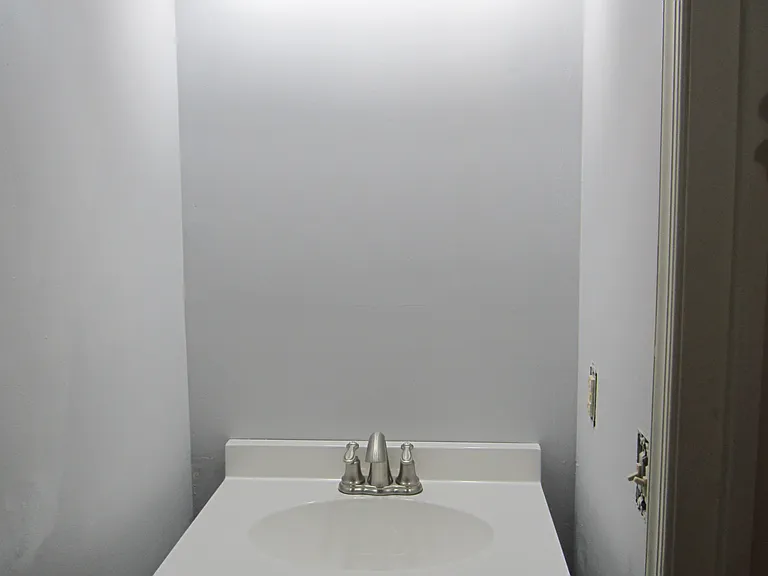 92 Versailles Ct — Photo 12