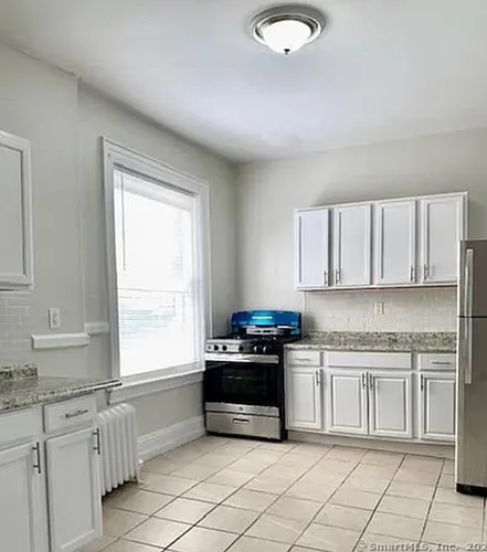1589 Fairfield Ave Photo 1