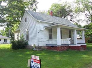 406 S Walnut Ave, Smithton, MO 65350