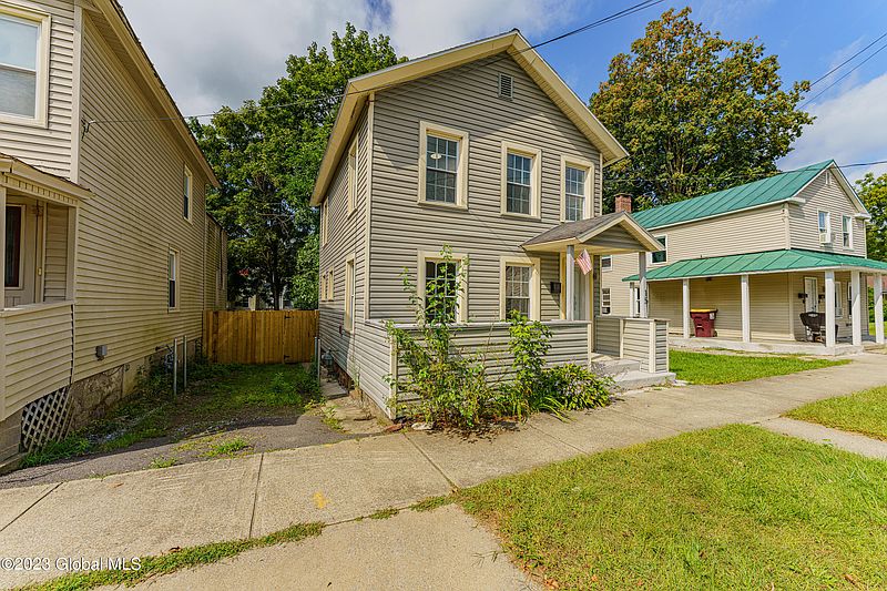 2nd image of 15 Walworth Street