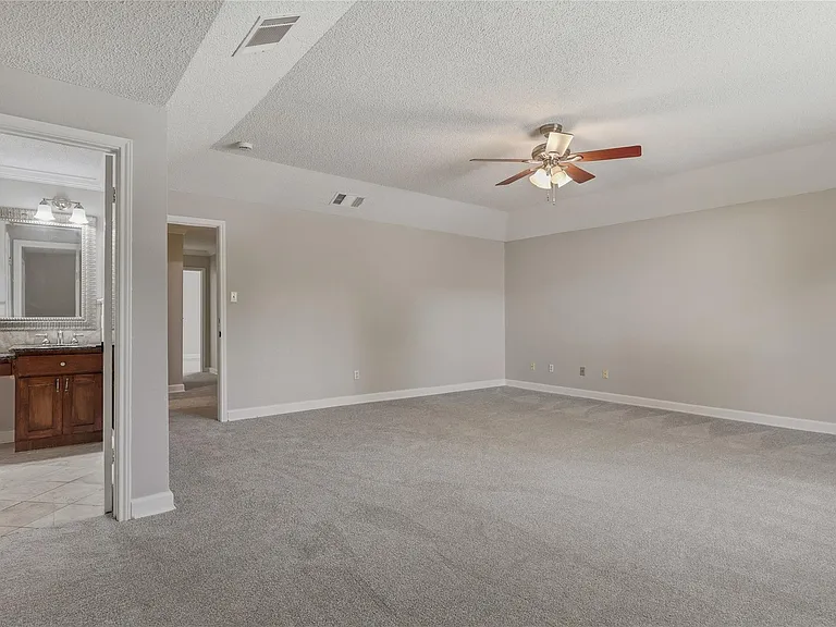 11604 Buttonwood Dr — Photo 22