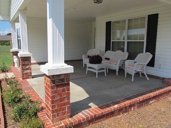 2nd image of 10104 Arroyo Ln