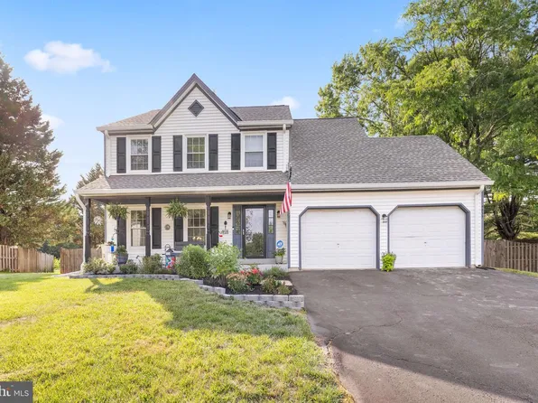 5835 Stone Ridge Dr, Centreville, VA 20120