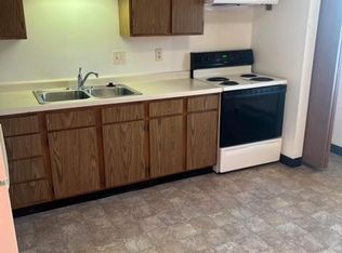 1113 12th St #4, Baraboo, WI 53913
