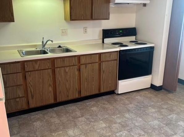 1113 12th St #4, Baraboo, WI 53913