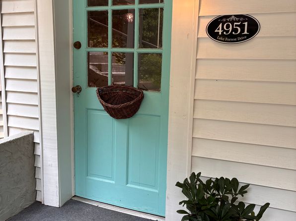 4951 Lake Forrest Dr #C