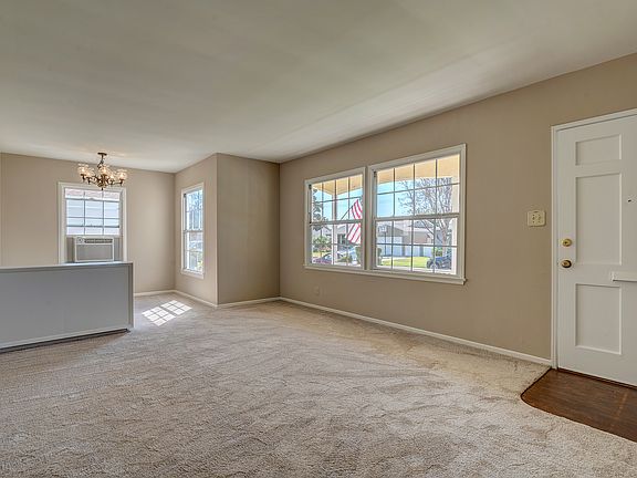 5th image of 15029 Cedarsprings Dr