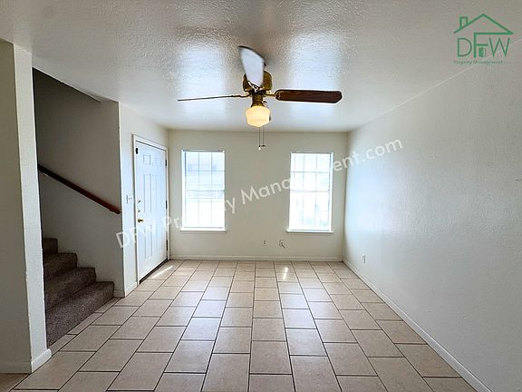 2nd image of 807 W Walnut St #C2