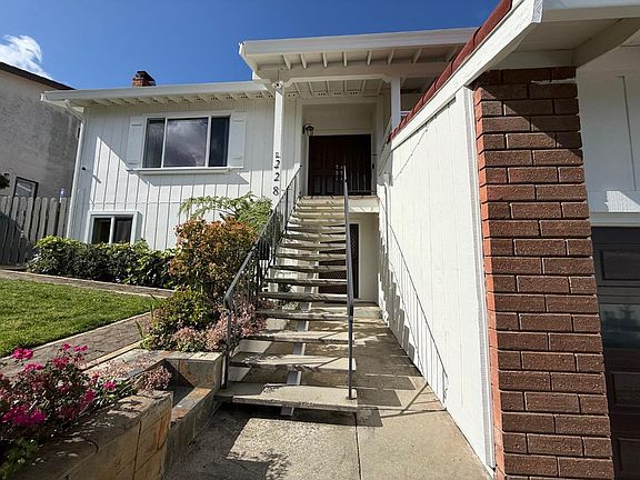 4th image of 228 Crestview Dr
