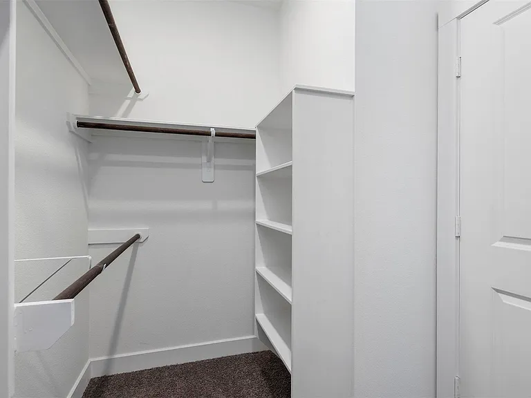 906 Golden Willow — Photo 21