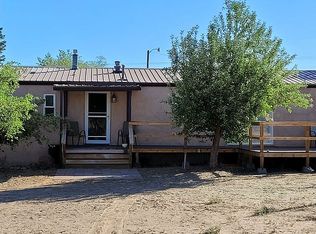 8 Los Banos Dr, Ojo Caliente, NM 87549