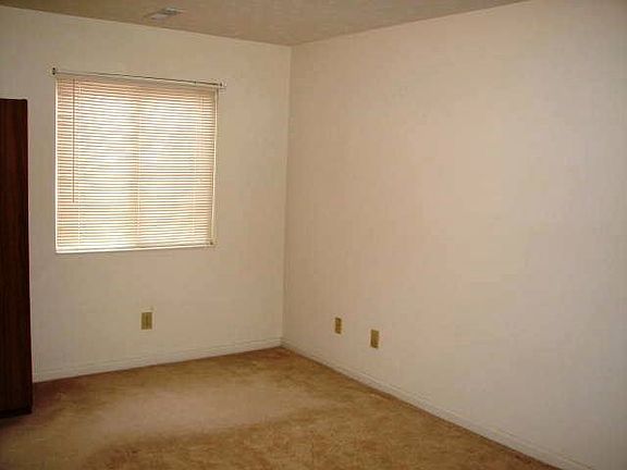 5th image of 10565 Michael Dr APT 8