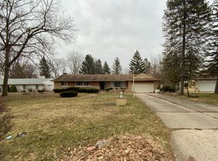 5188 Woodcliff Dr, Flint, MI 48504