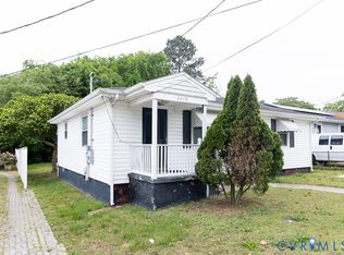 2410 Raleigh St, Hopewell, VA 23860