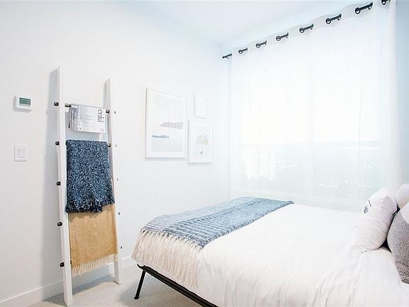 4th image of 3229 Saint Johns St #208