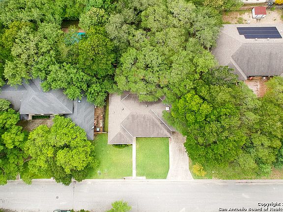 4th image of 334 Stonewood St