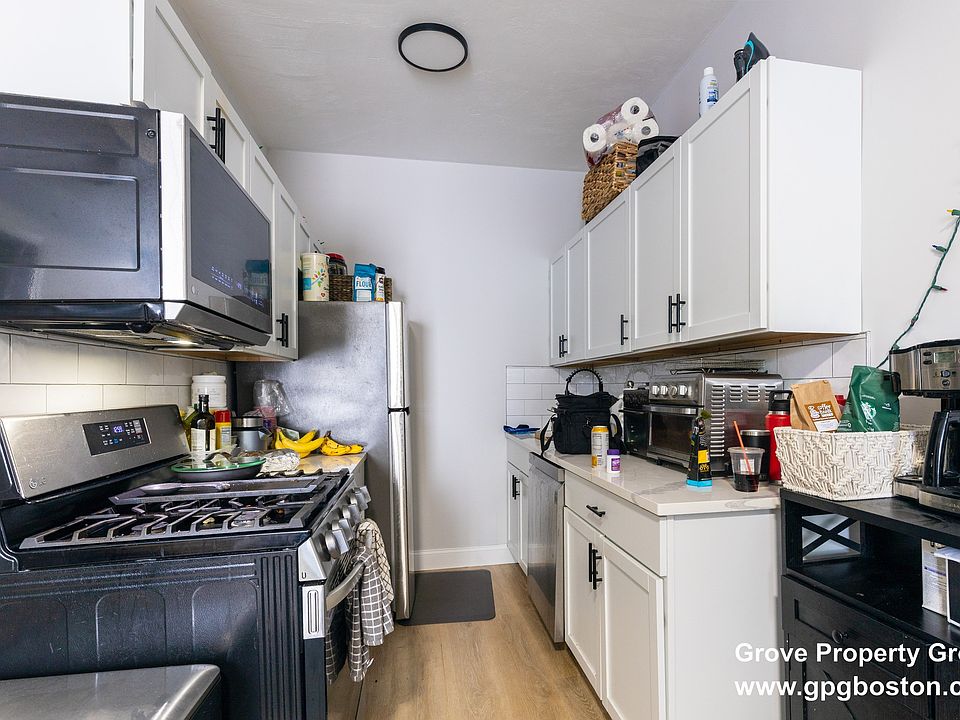 1st image of 628 E 6th St Floor 2
