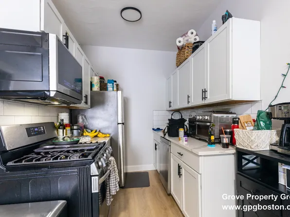 628 E 6th St Floor 2, Boston, MA 02127