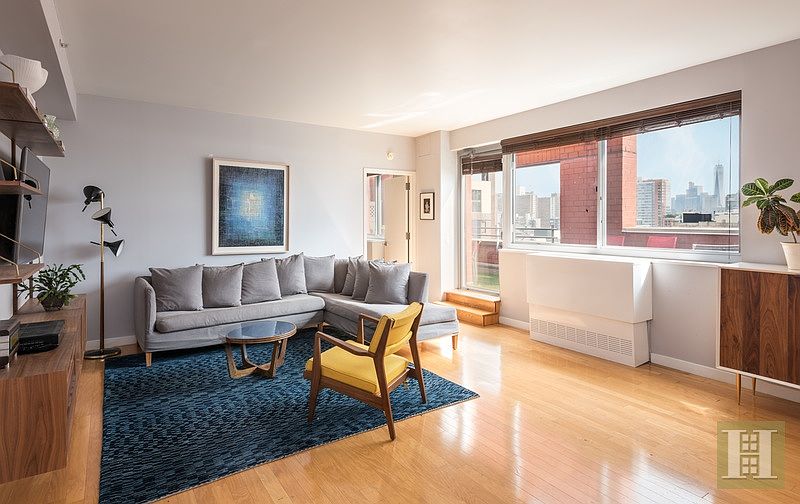 1st image of 555 W 23rd St Ph H