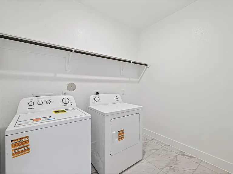 2216 Inglenook Grove Dr — Photo 30