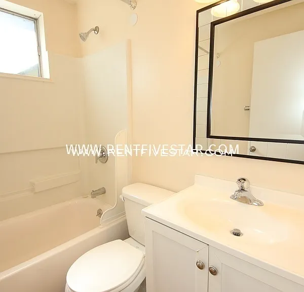 1011 Deon Dr #10 — Photo 7