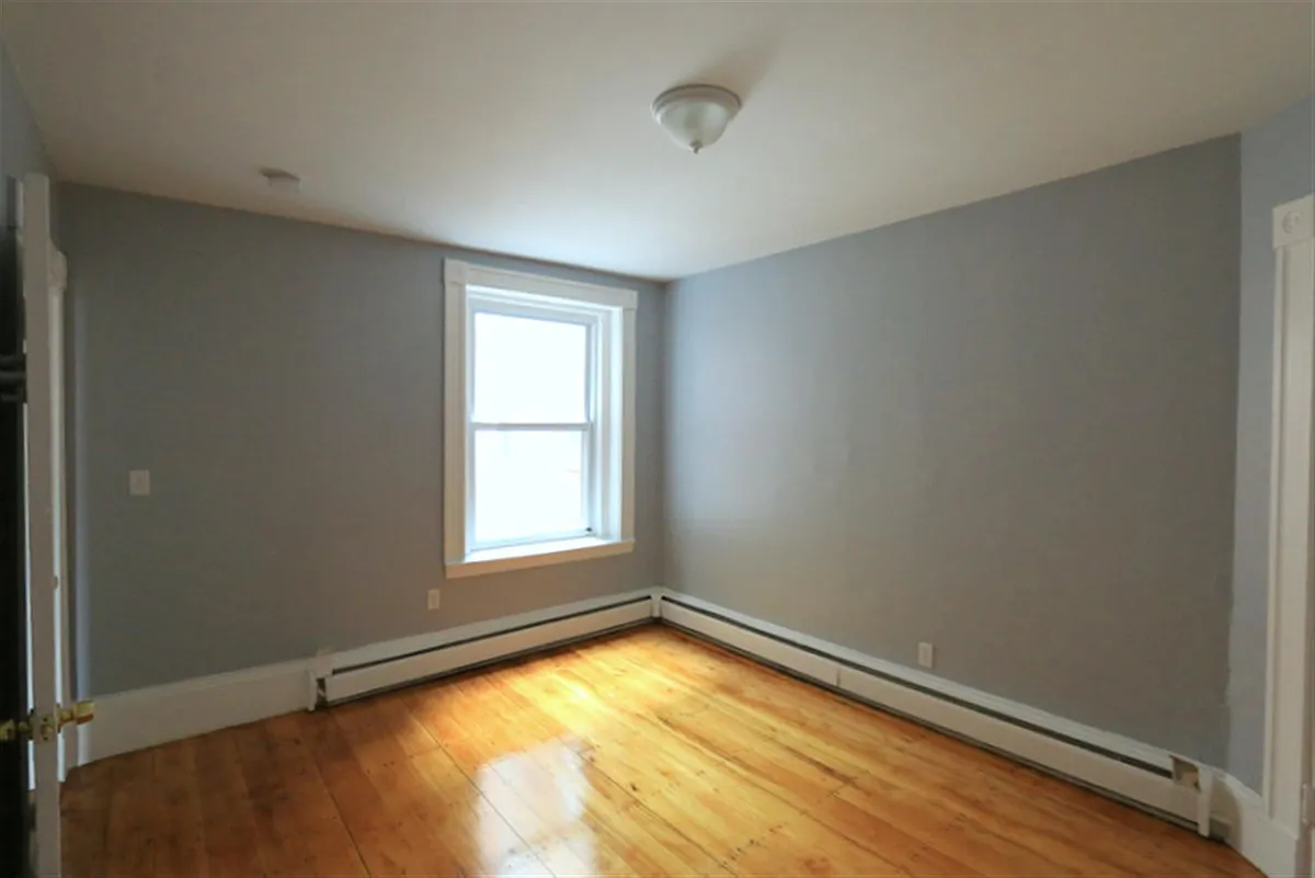 Building Photo - 119 Harvard St #1