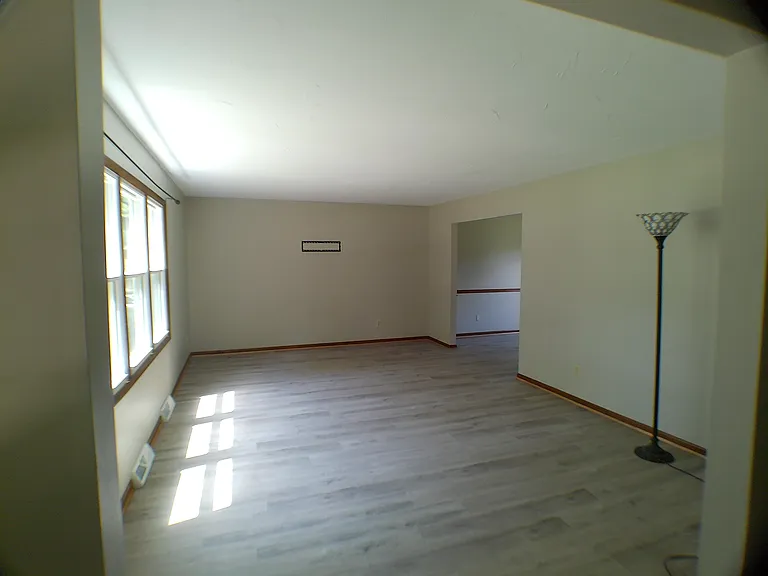 1535 Callander Dr — Photo 3