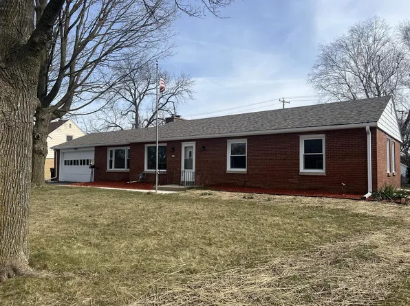 556 North 105th STREET, Wauwatosa, WI 53226