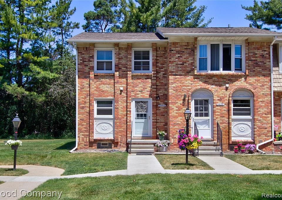 2593 Kingstowne Dr, Walled Lake, MI 48390 Zillow