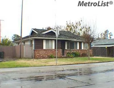 3320 Redding Ave photo 1